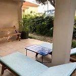 Apartman Bastidon, 5 People Near Beach, Sea View, Quiet *