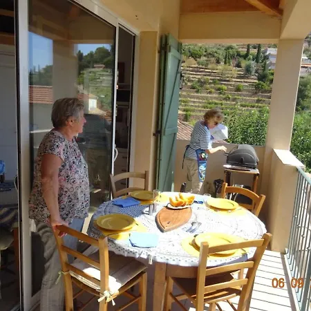 Apartmán Bastidon, 5 People Near Beach, Sea View, Quiet Le Lavandou