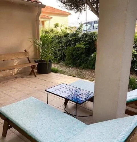 Apartman Bastidon, 5 People Near Beach, Sea View, Quiet *