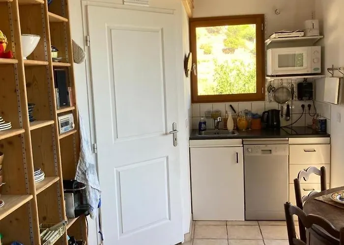 Apartman Bastidon, 5 People Near Beach, Sea View, Quiet *