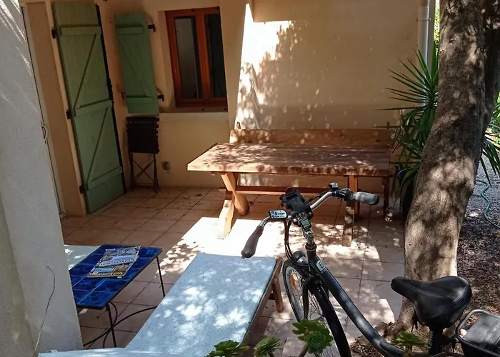 Apartman Bastidon, 5 People Near Beach, Sea View, Quiet *